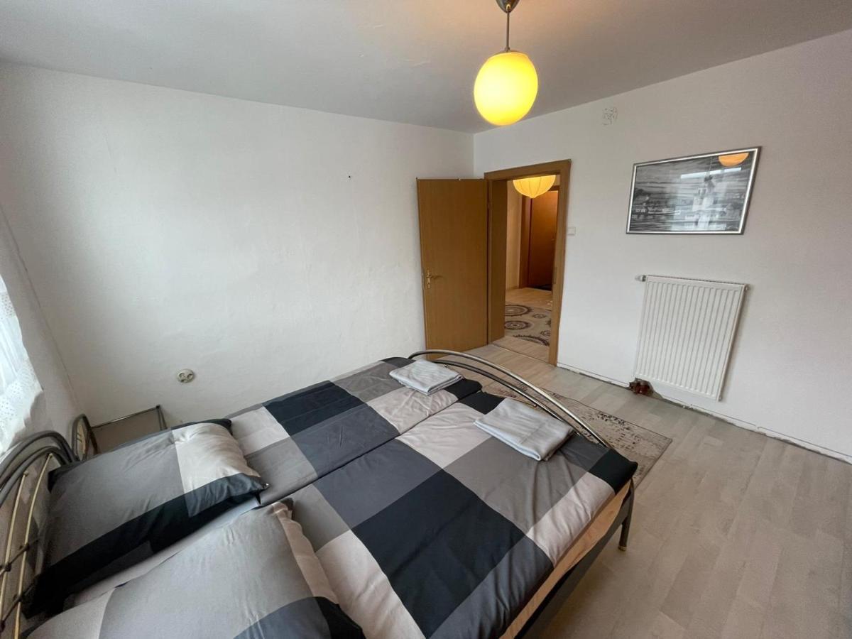 Guntia Apartment Mit Grossem Garten Günzburg Екстериор снимка