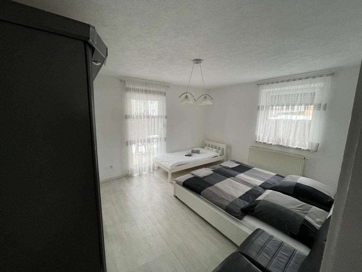 Guntia Apartment Mit Grossem Garten Günzburg Екстериор снимка